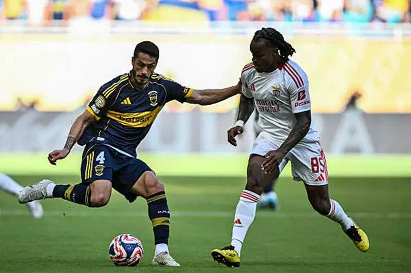 بنفيكا ضد بوكا جونيورز